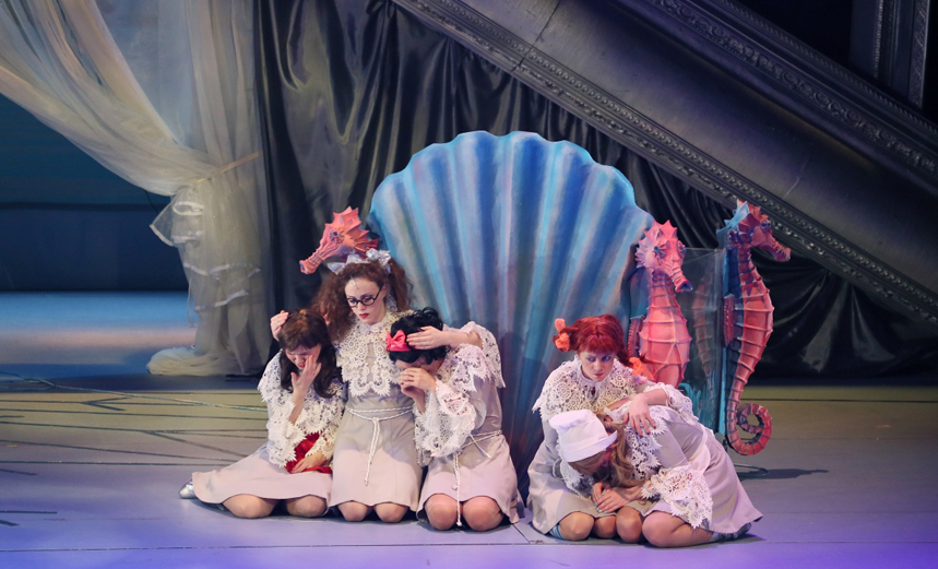 Школа снегурочек. Новогоднее представление для детей