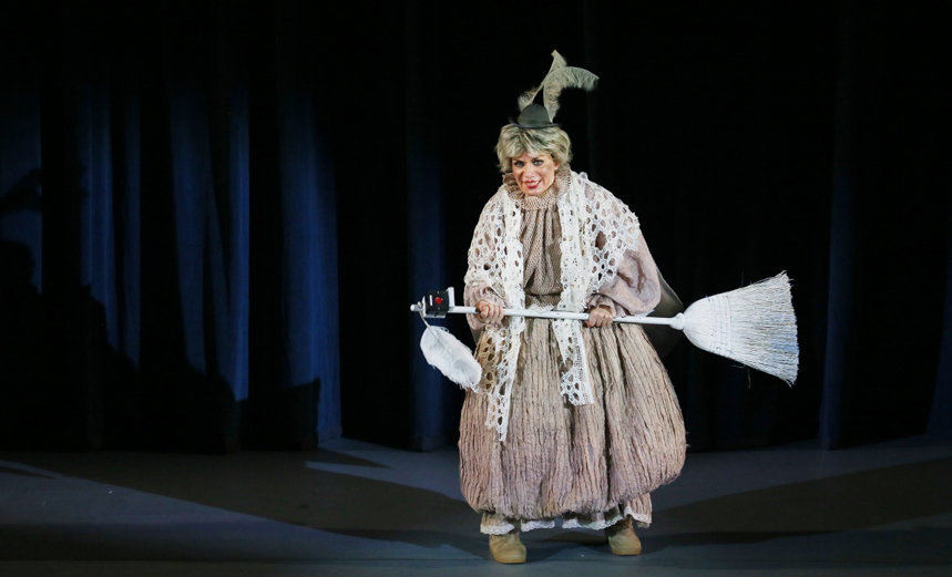 Школа снегурочек. Новогоднее представление для детей