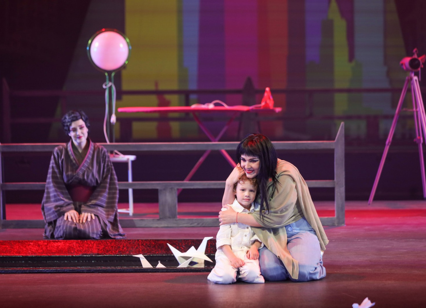 Мадам Баттерфляй