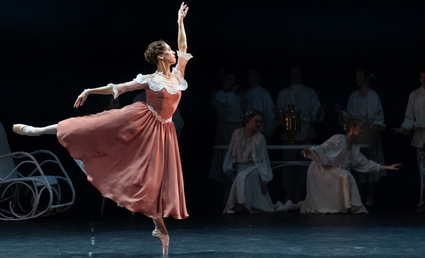 Две женщины. Амок