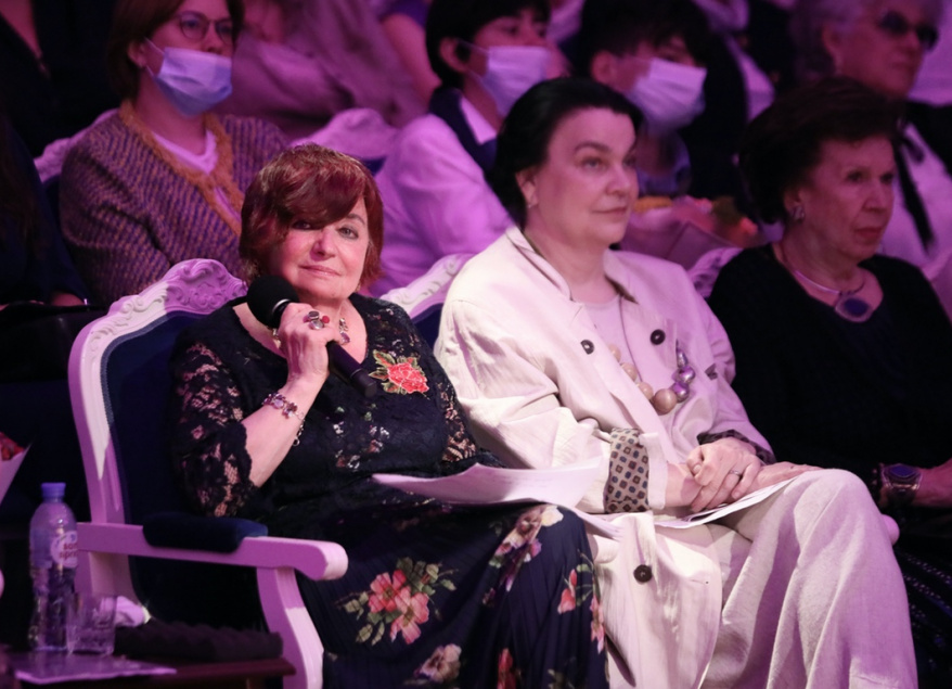 Гостиная Людмилы Жумаевой