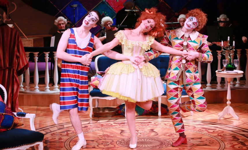 Служанка-госпожа / Телефон