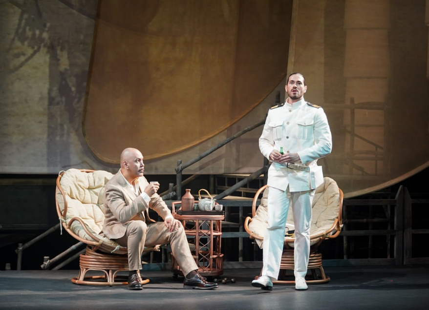 Мадам Баттерфляй