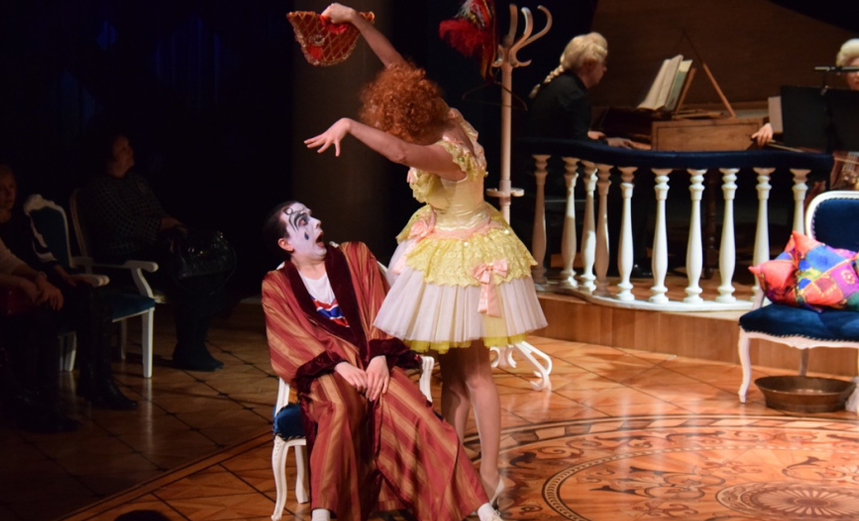 Служанка-госпожа / Телефон