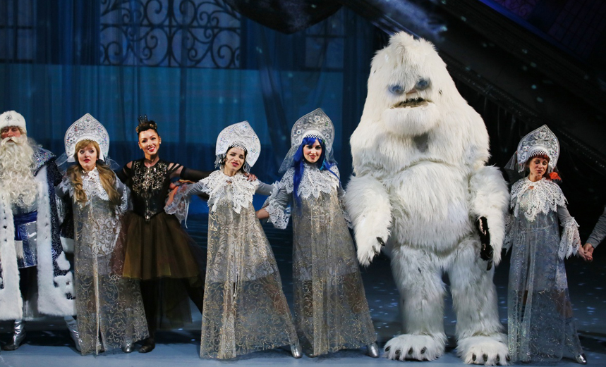 Школа снегурочек. Новогоднее представление для детей