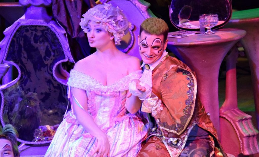 Летучая мышь