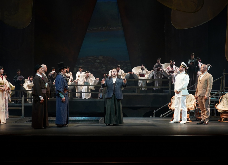 Мадам Баттерфляй