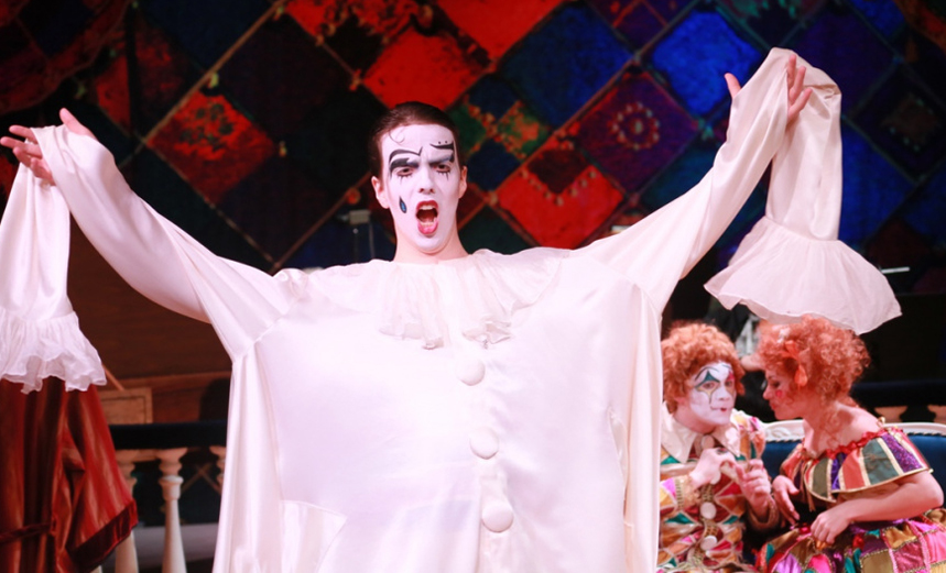 Служанка-госпожа / Телефон